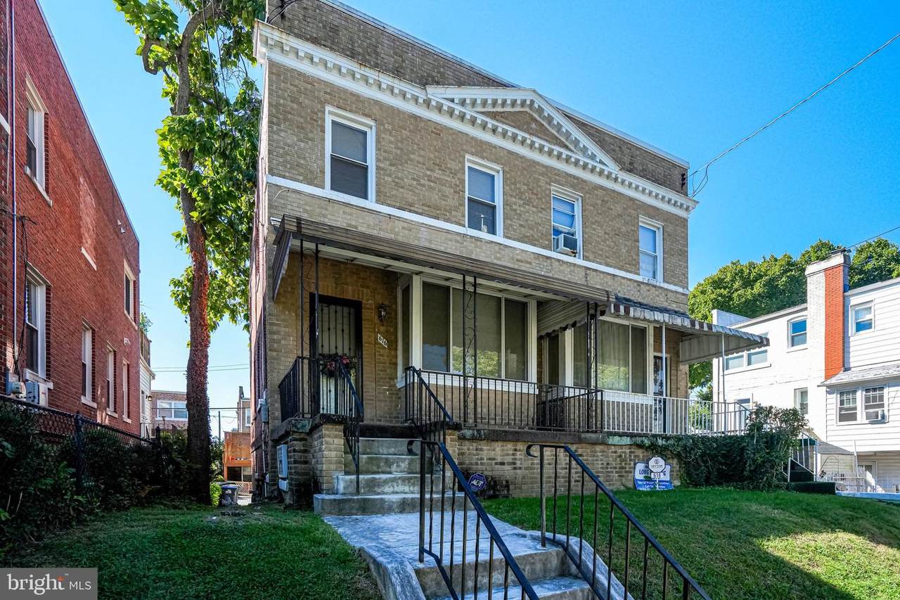 616 Tewkesbury Place - Photo 1