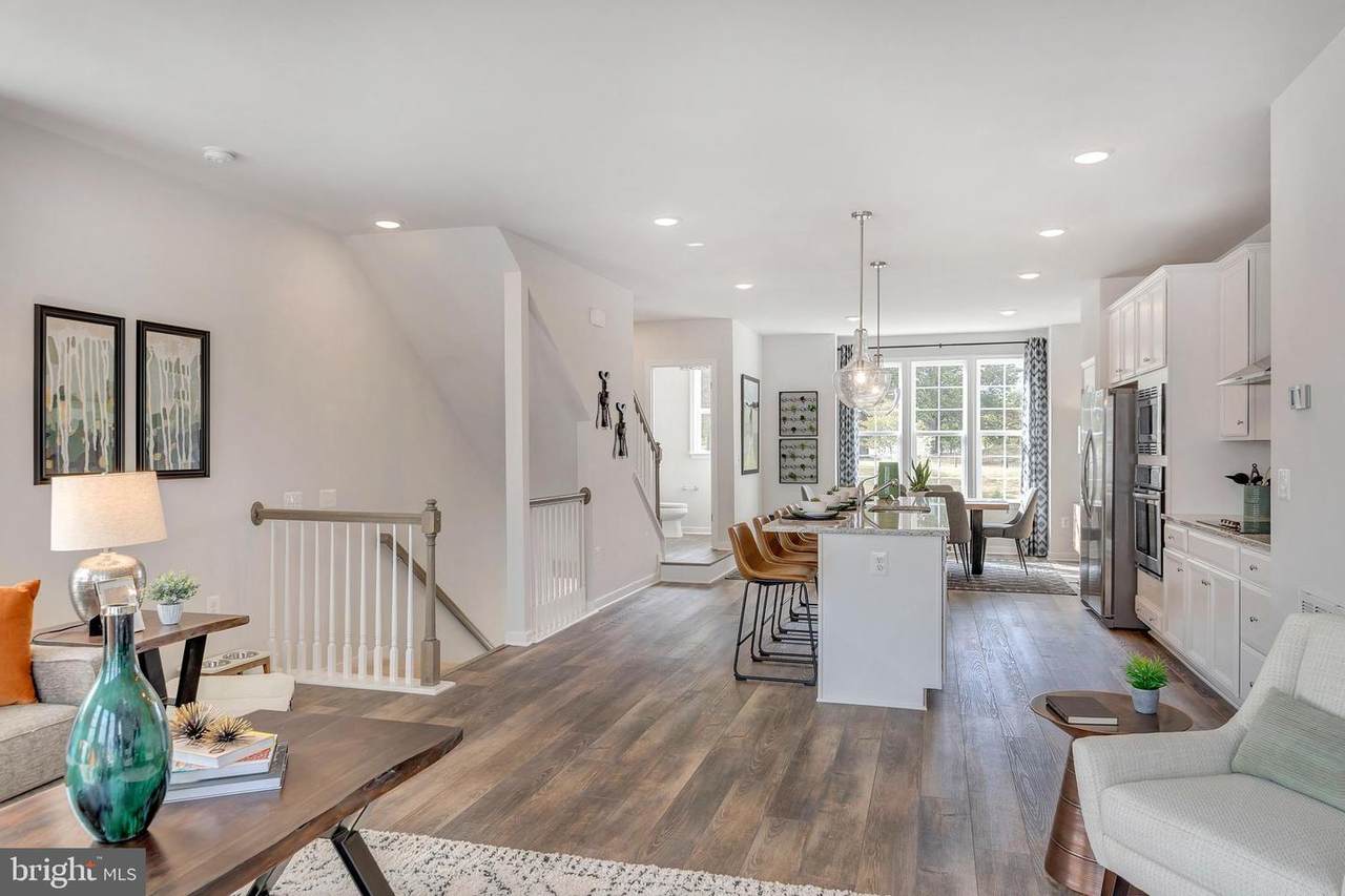 10503 Hinton Way - Photo 1