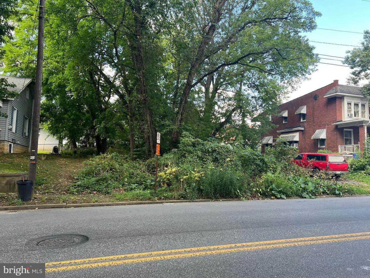 1334 19TH Street - Photo 1