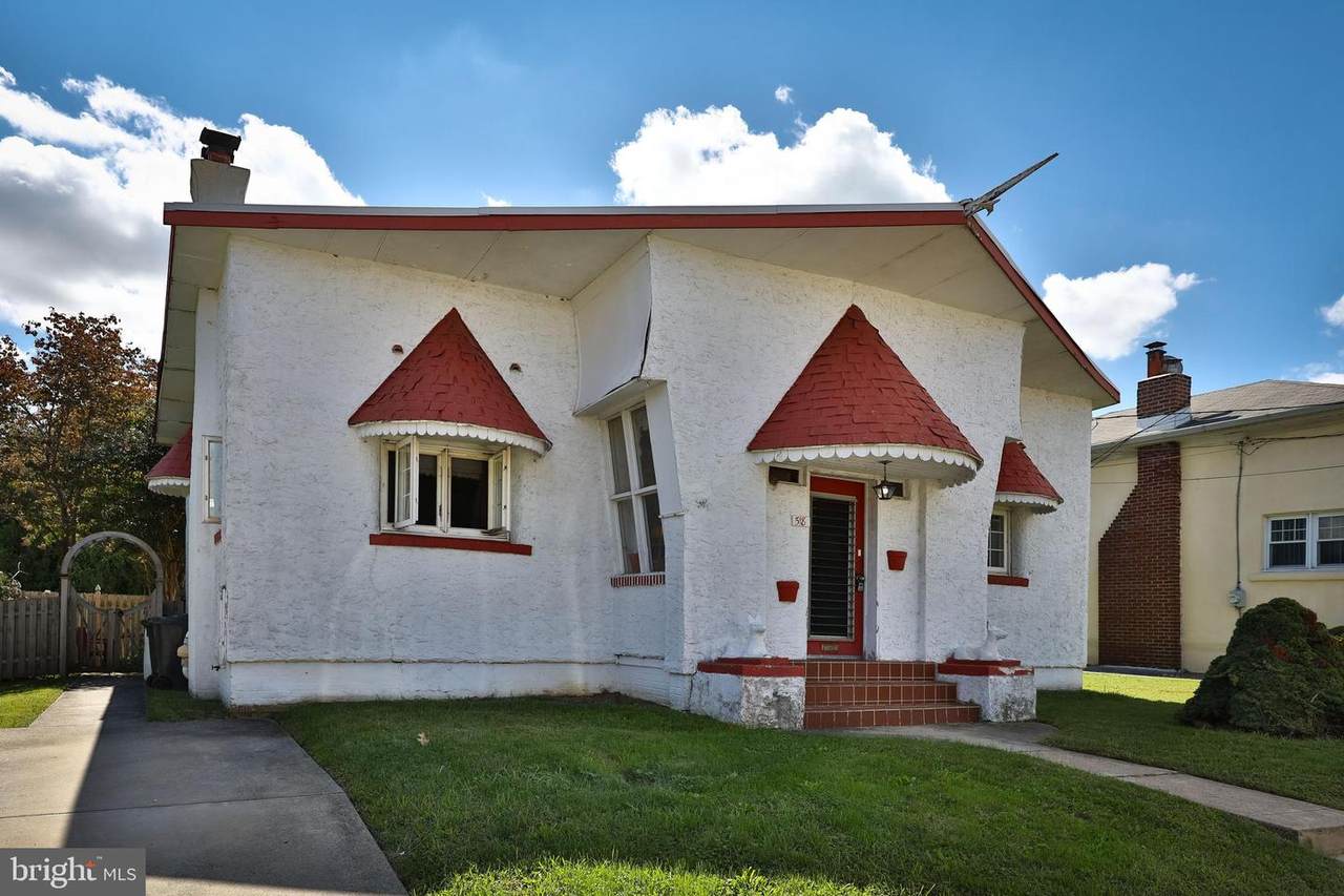518 Berkley Avenue - Photo 1