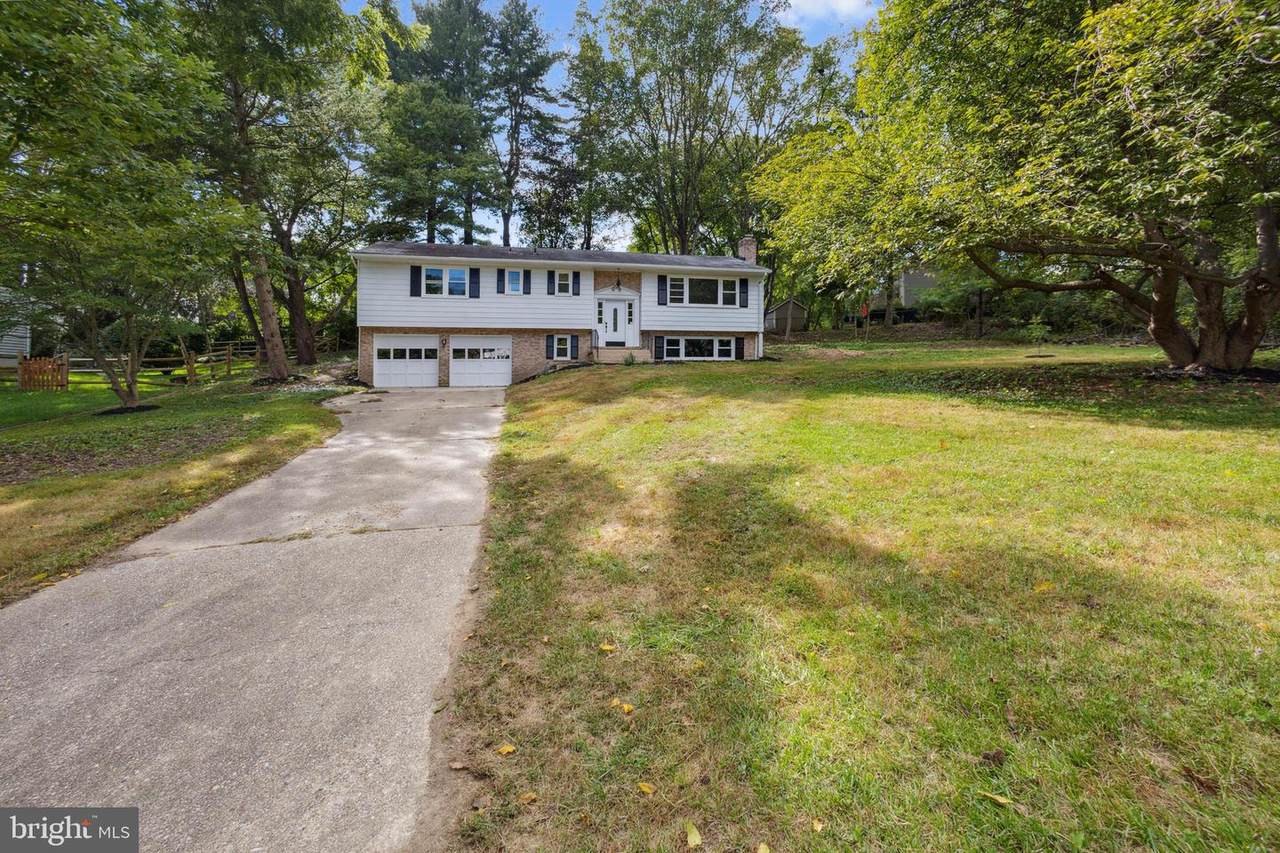 5035 Castle Moor Drive - Photo 1