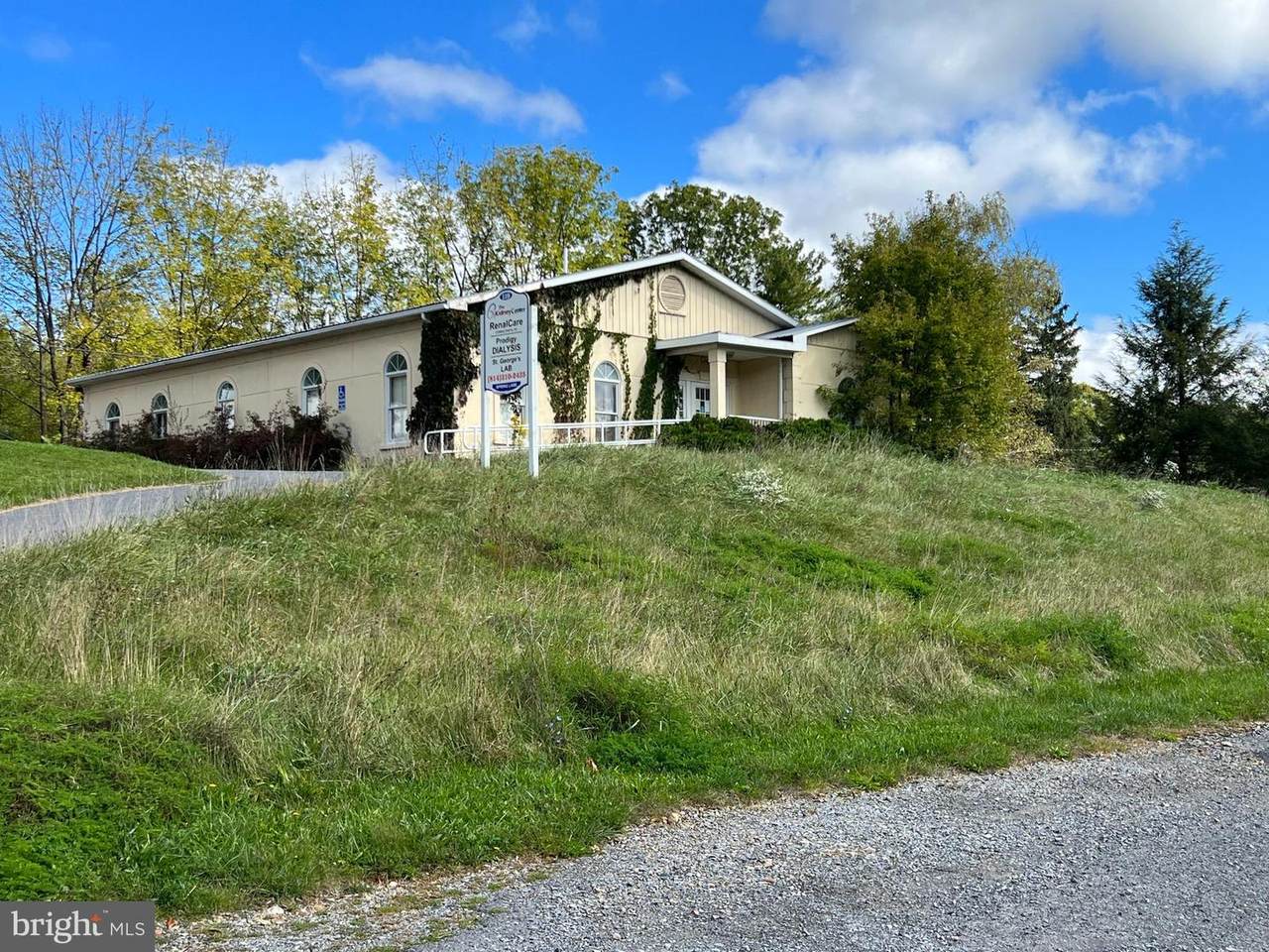119 Spring Lane - Photo 1