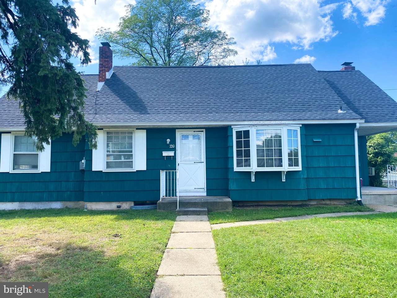 720 Almonesson Road - Photo 1