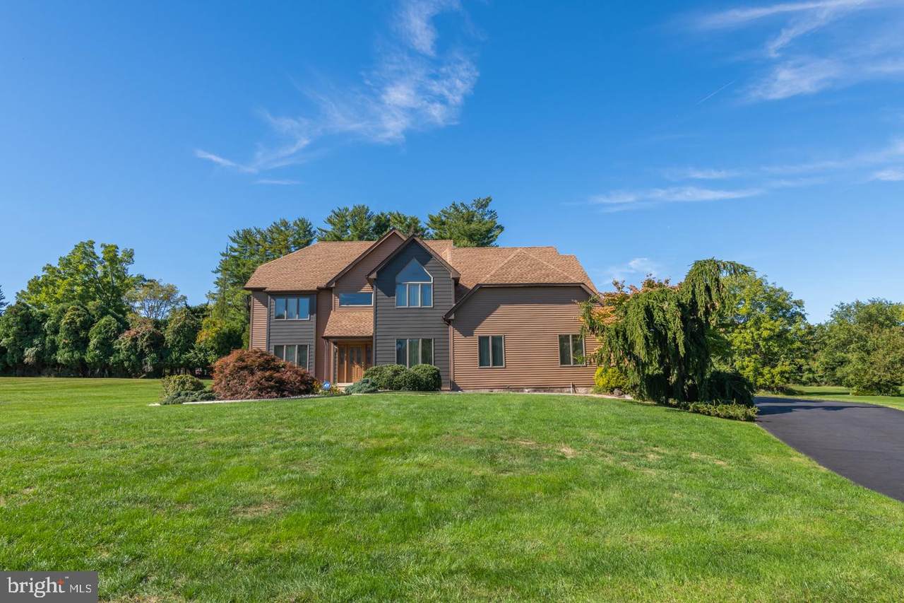 7 William Way - Photo 1