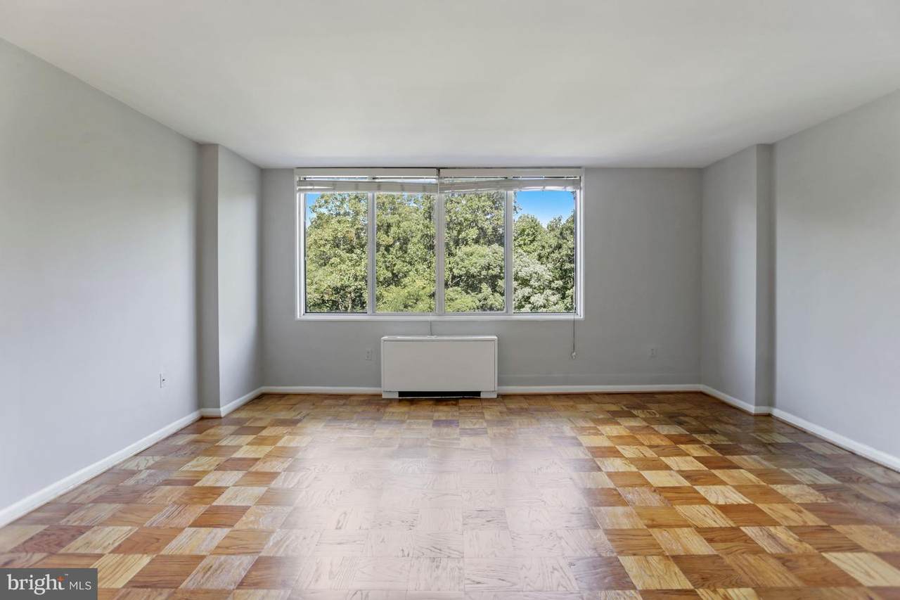 2939 Van Ness Street - Photo 1