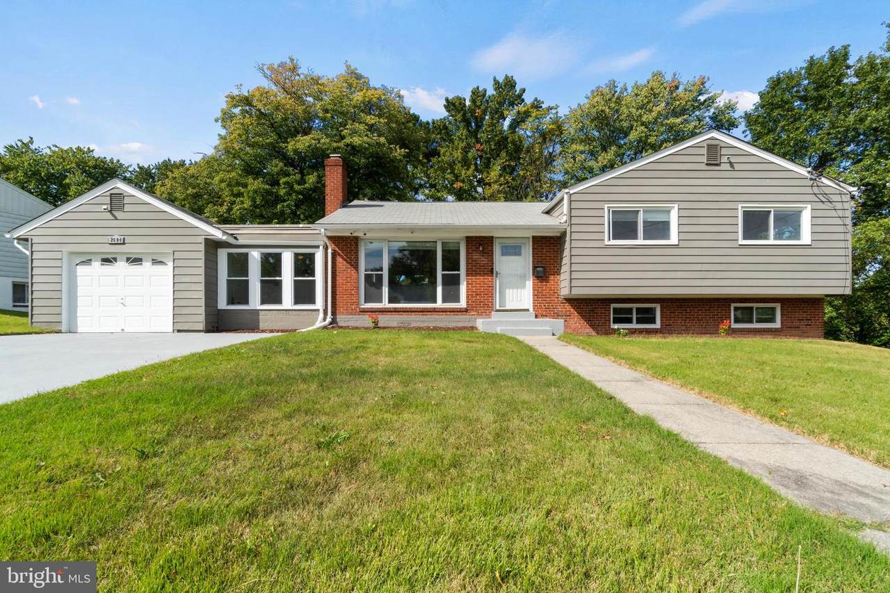 2604 Lackawanna Street - Photo 1