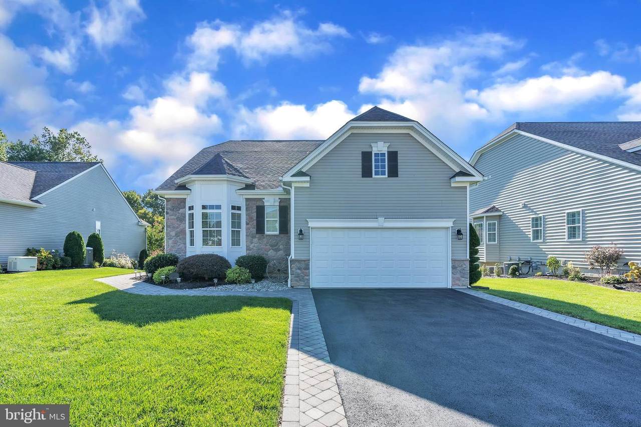 61 Currant Drive - Photo 1