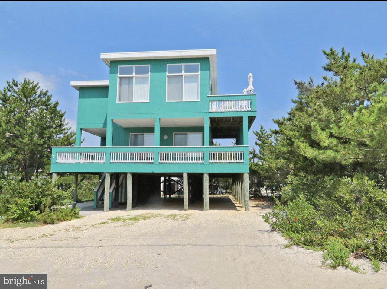7 68TH Street - Photo 1