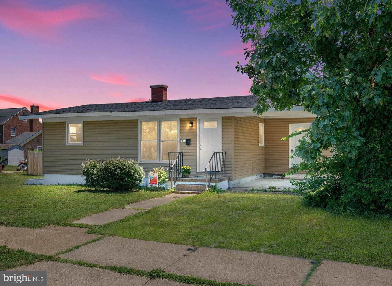 1210 Cardwell Street - Photo 1