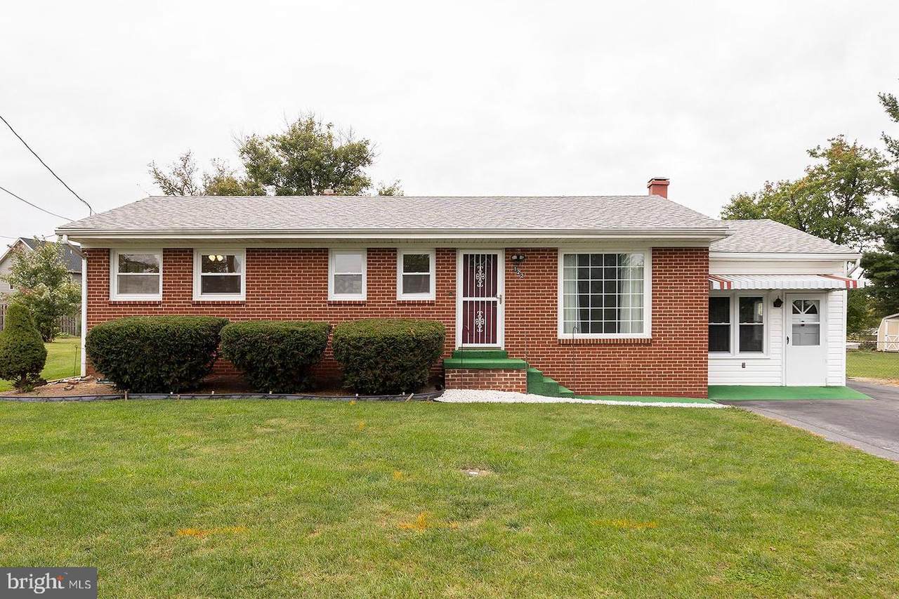 122 Plainfield Drive - Photo 1
