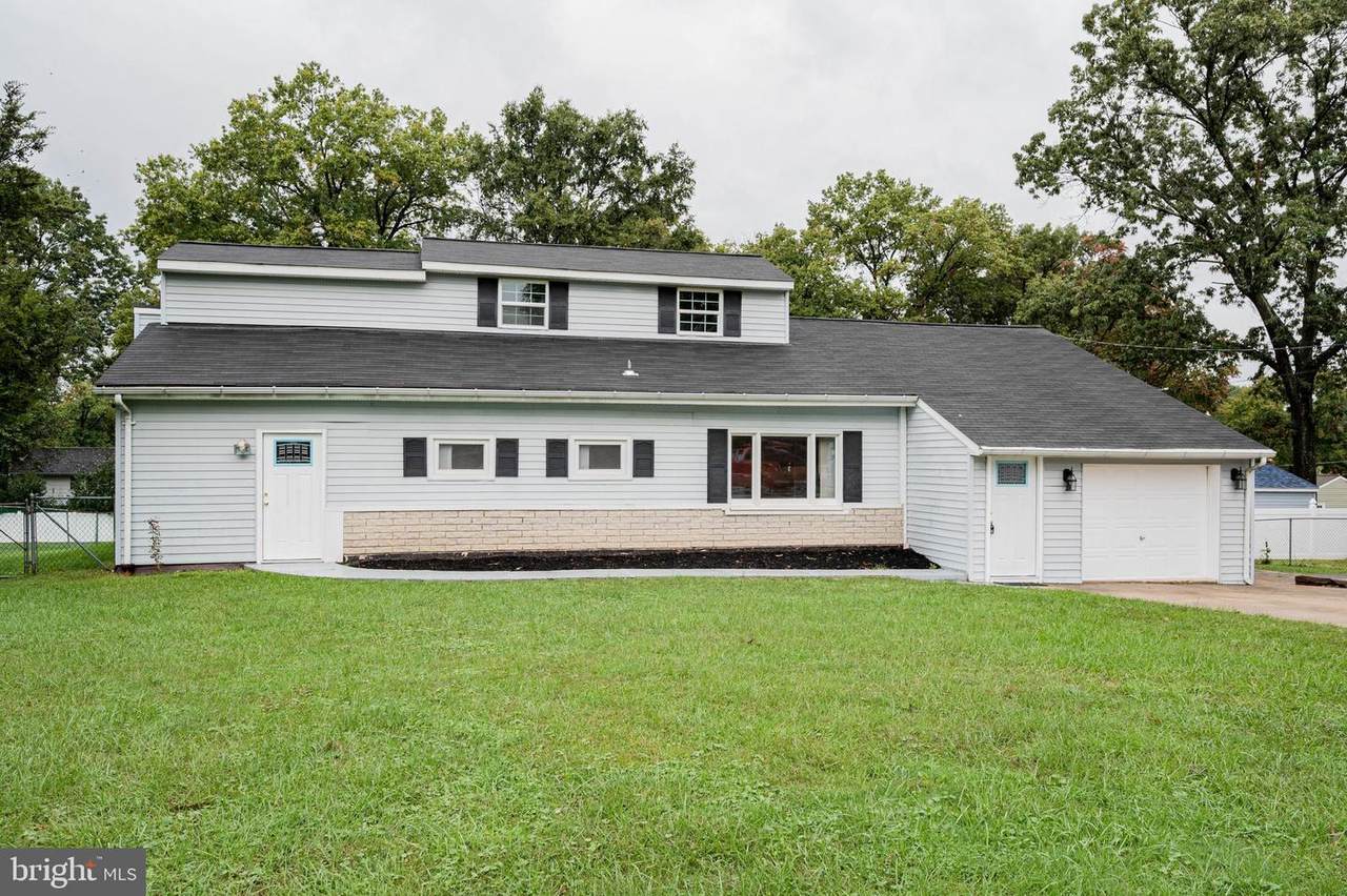 7704 Apple Avenue - Photo 1