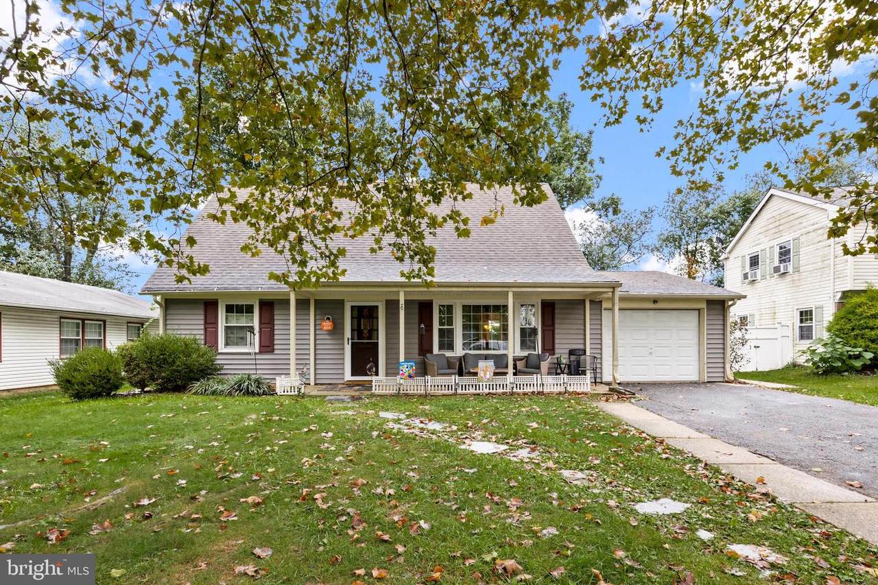 70 Hazelwood Circle - Photo 1