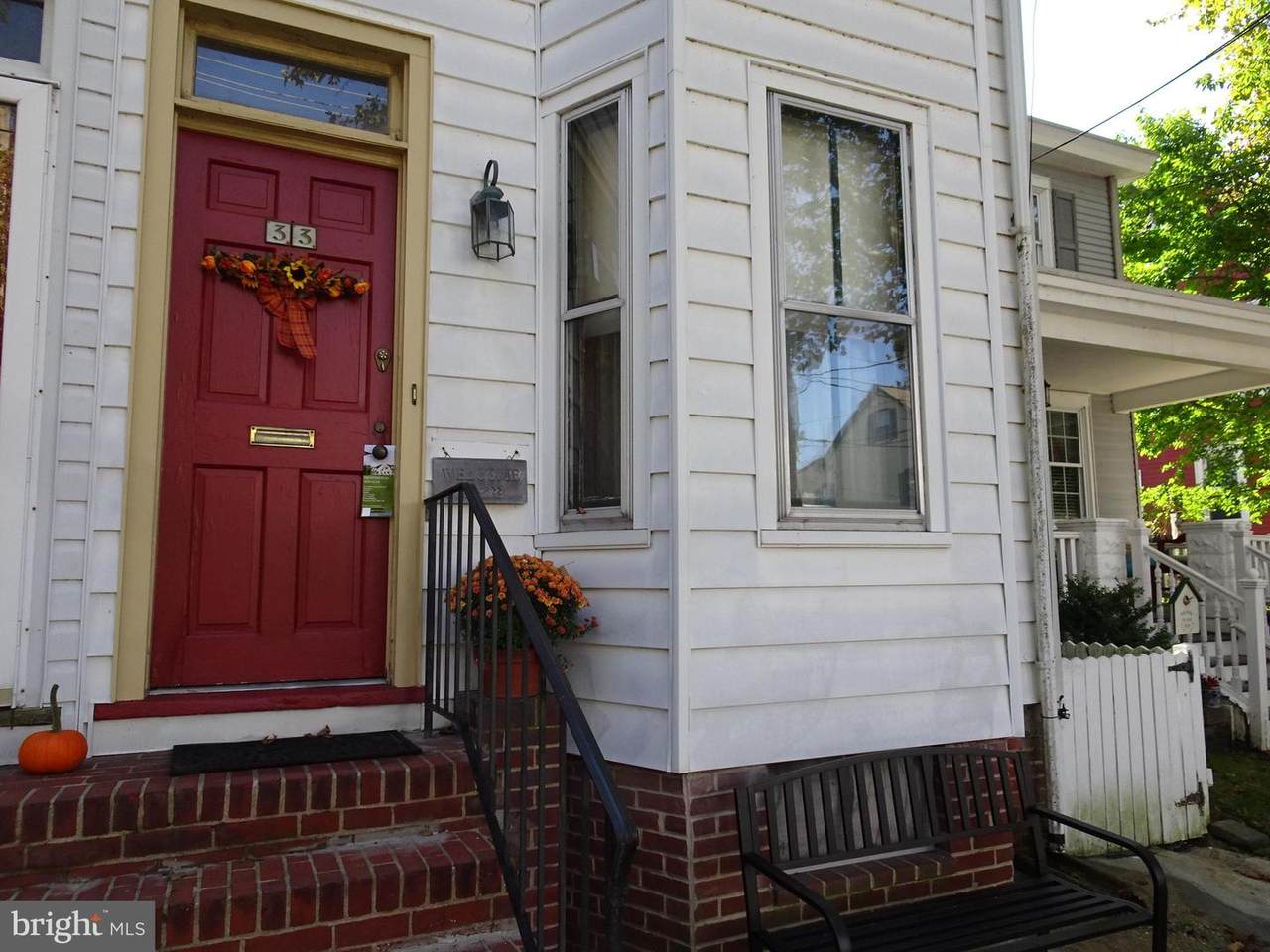 33 6TH Street - Photo 1