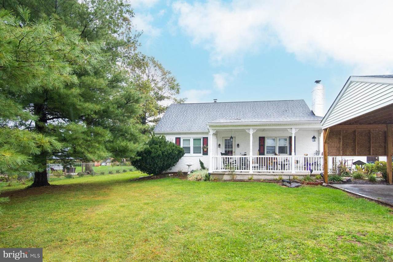 906 Township Line Road - Photo 1