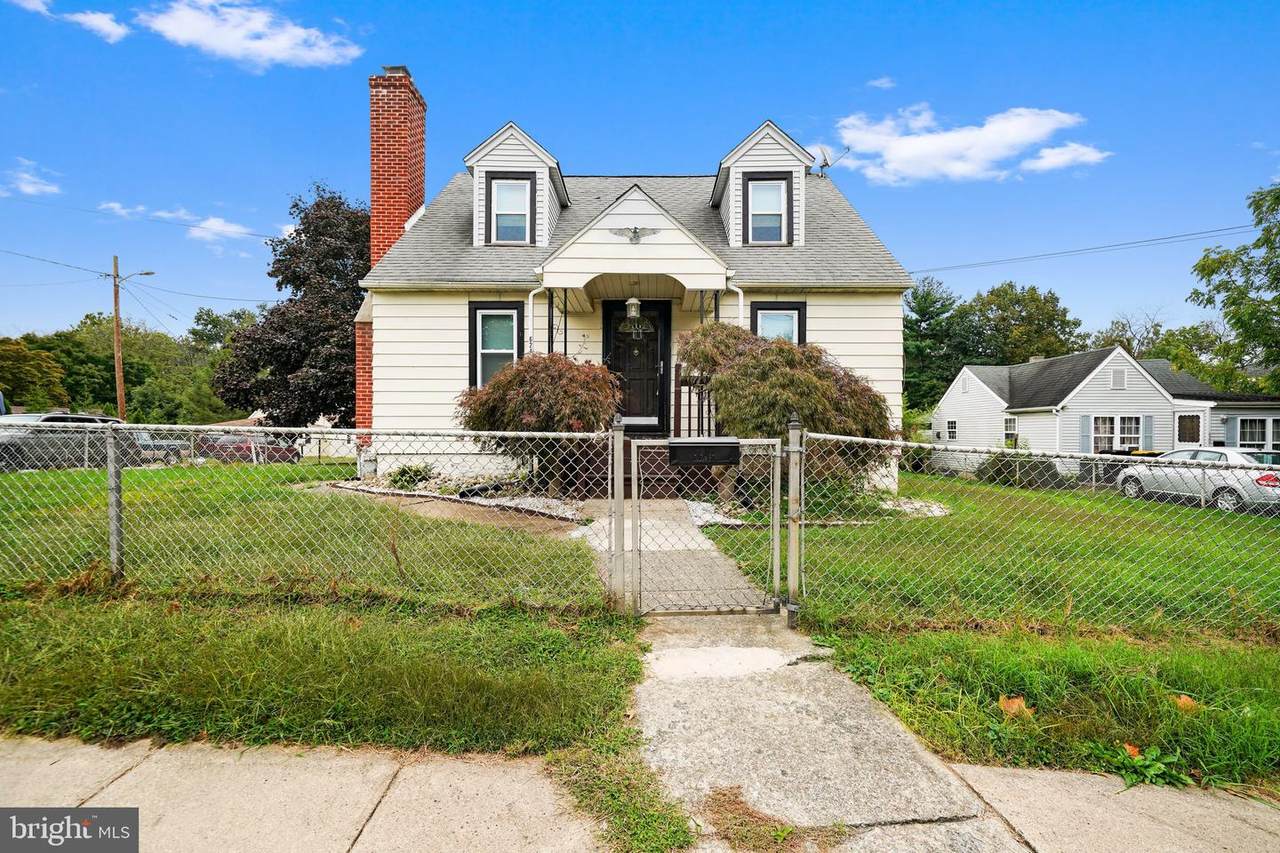 624 Armstrong Avenue - Photo 1