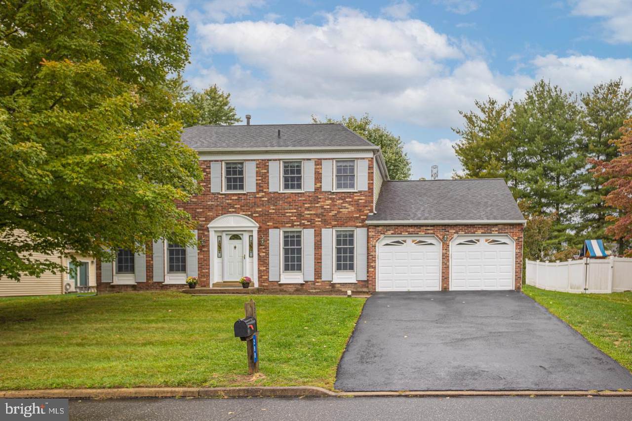 288 Maple Point Drive - Photo 1