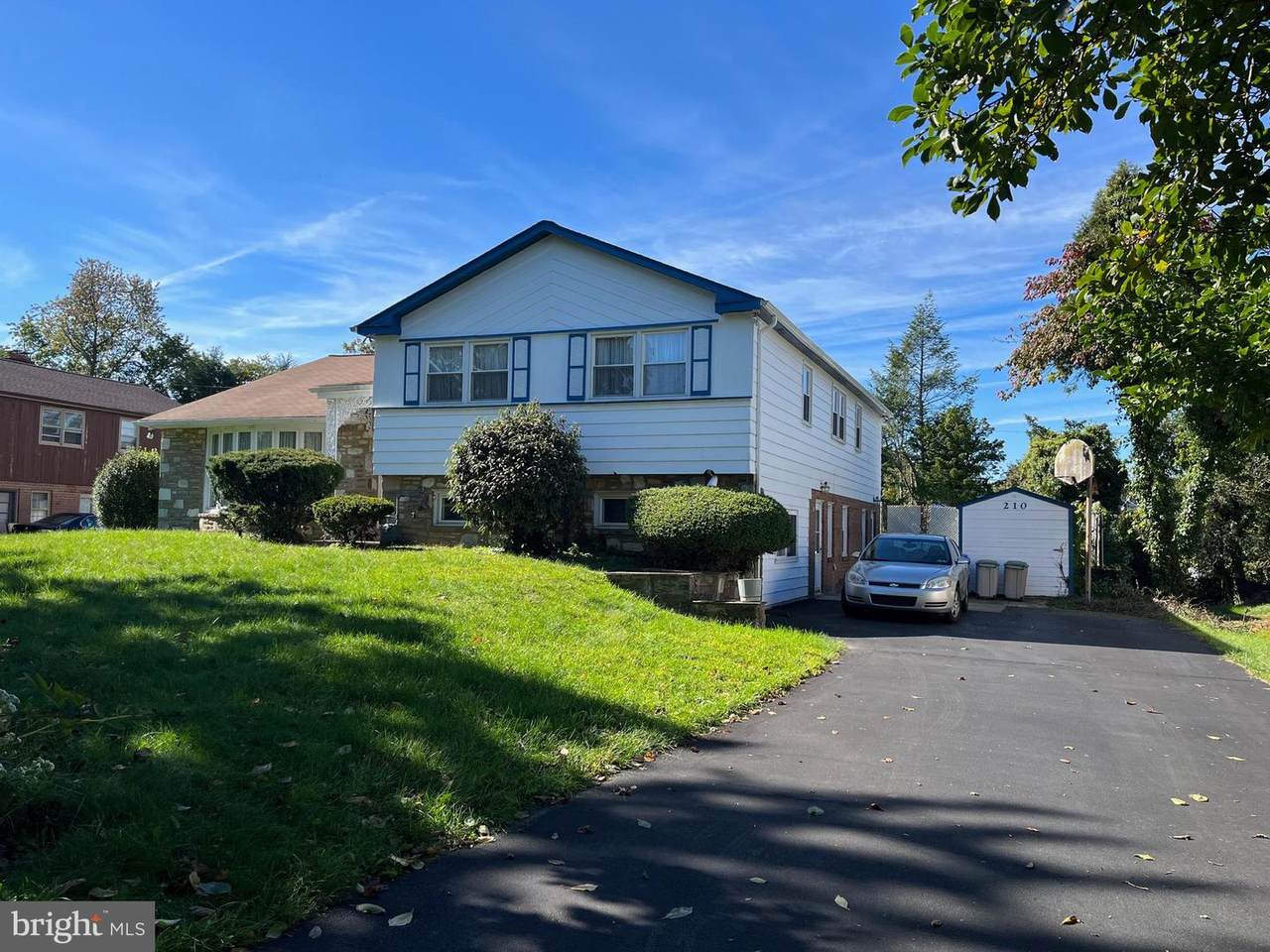 210 Parkview Road - Photo 1