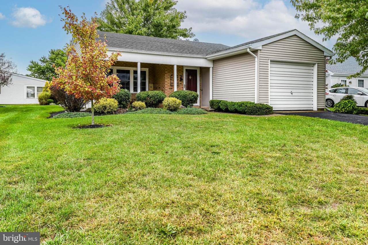 47 Chatham Place - Photo 1