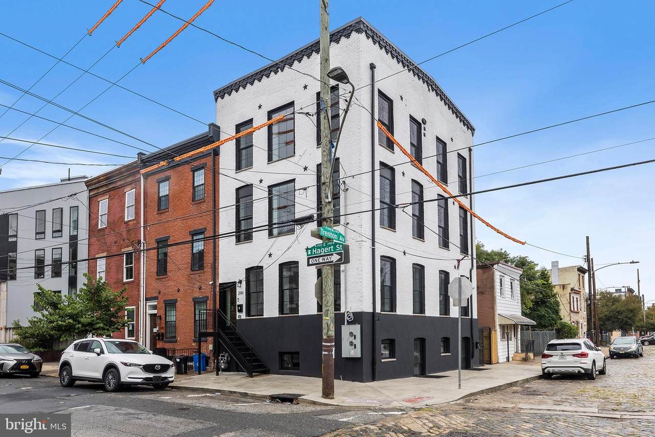2141 Hagert Street - Photo 1