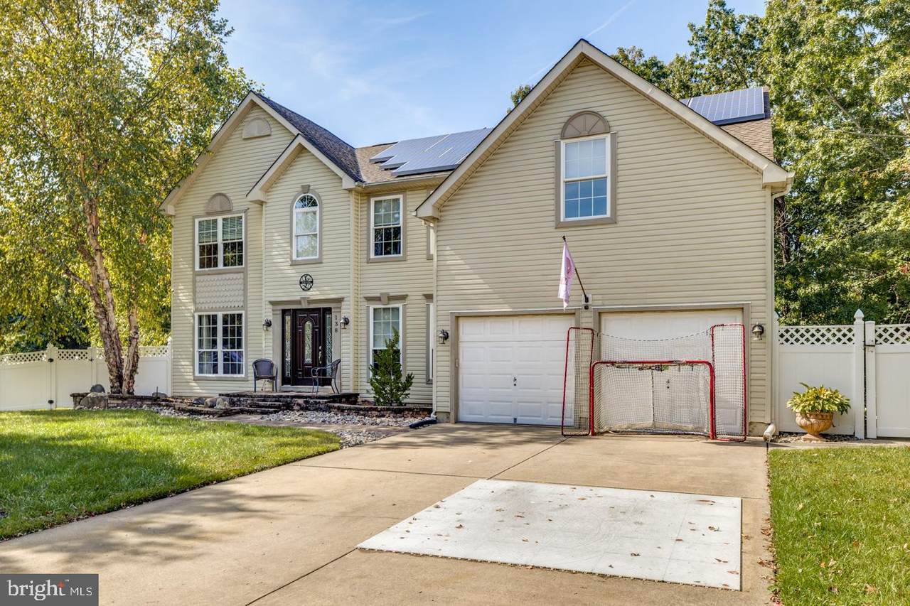 138 Azalea Court - Photo 1