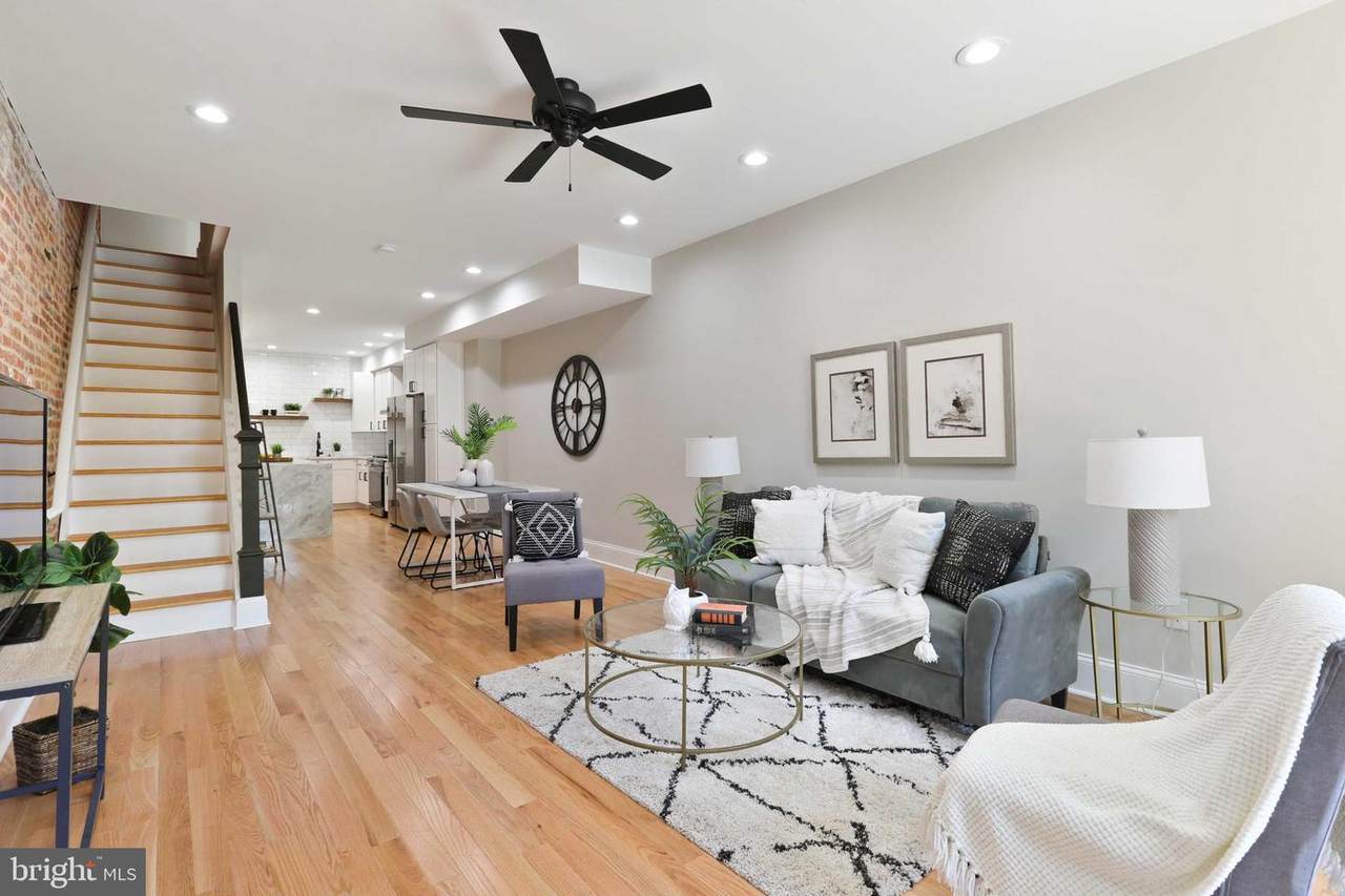707 Baylis Street - Photo 1