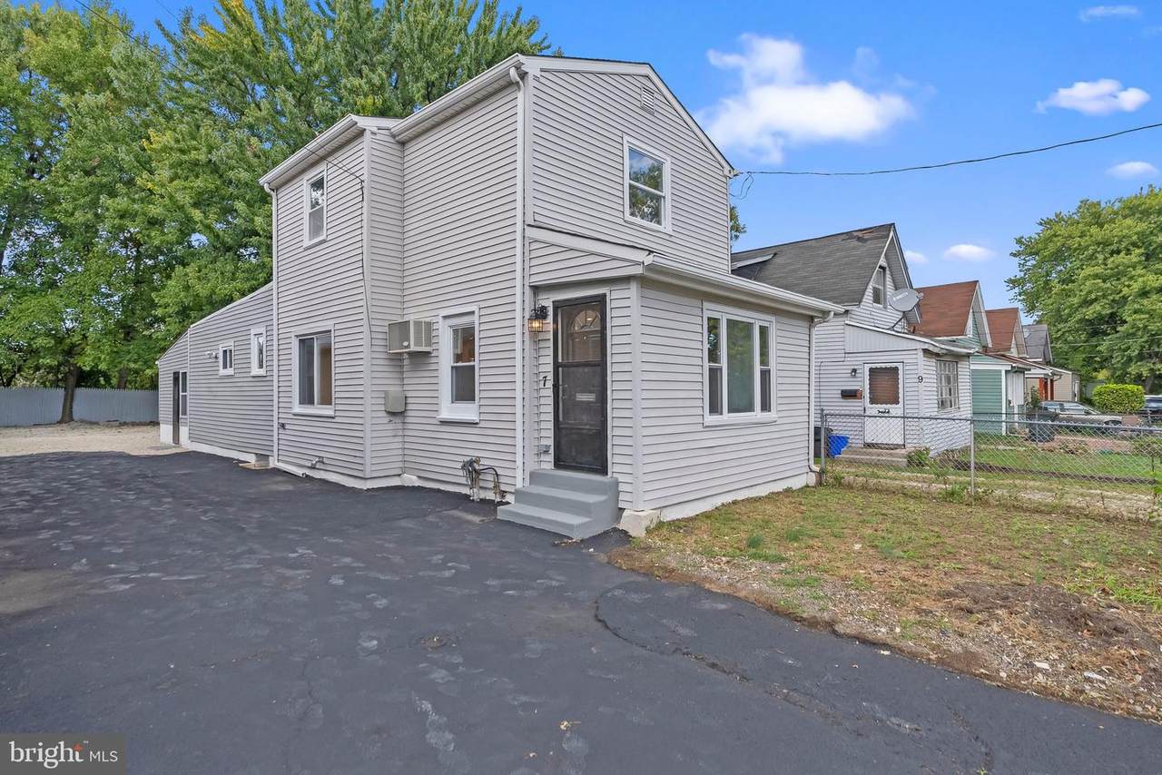 7 Bayard Avenue - Photo 1