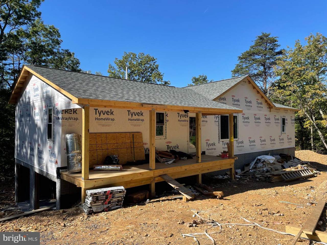 998 Hummingbird Lane - Photo 1