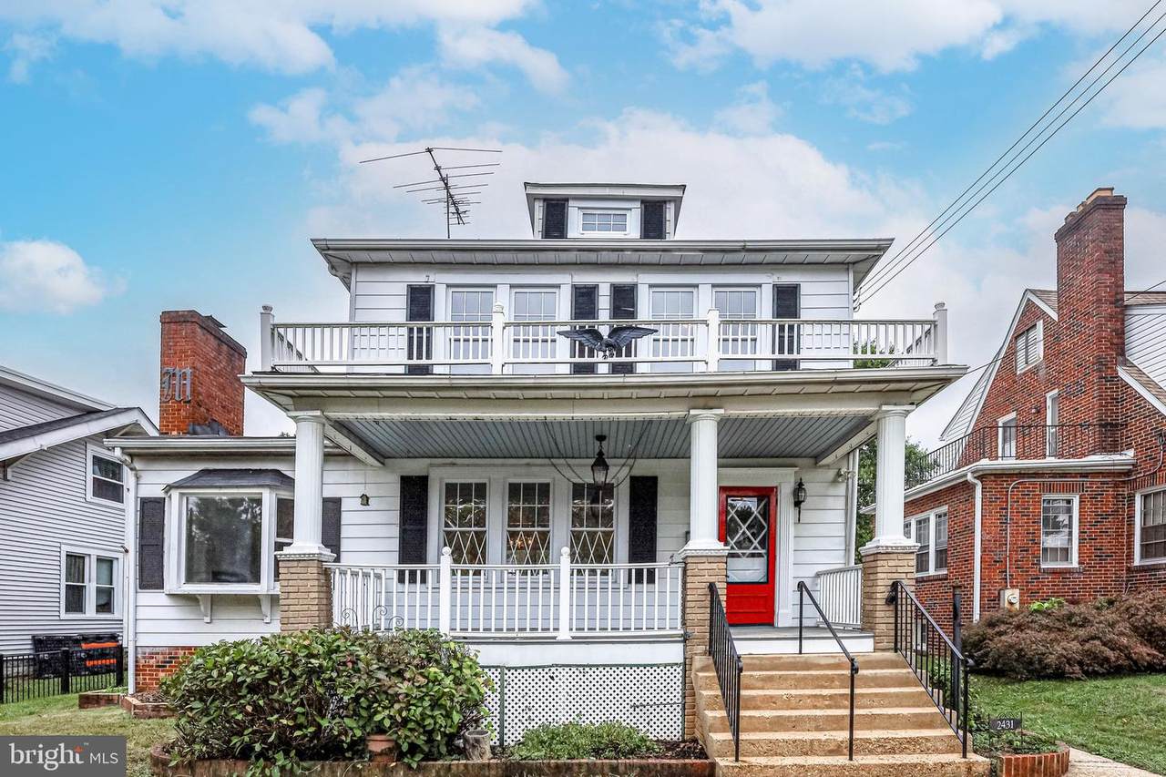 2431 33RD Street - Photo 1