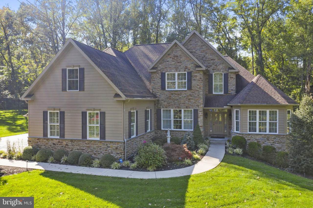 310 Hadfield Road - Photo 1