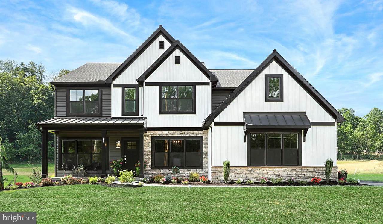 11 Willow Street - Photo 1
