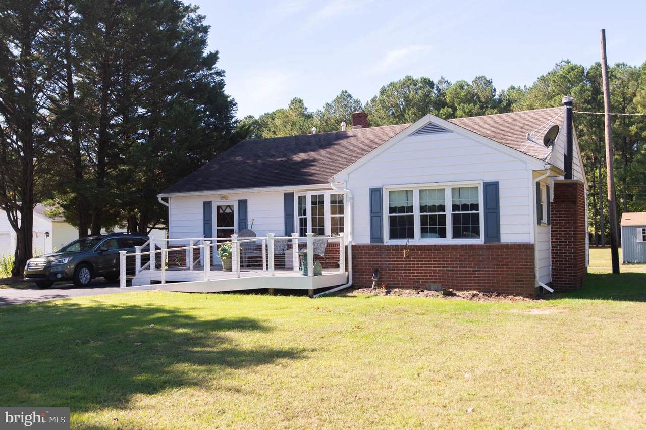 3750 Sunnyside Road - Photo 1
