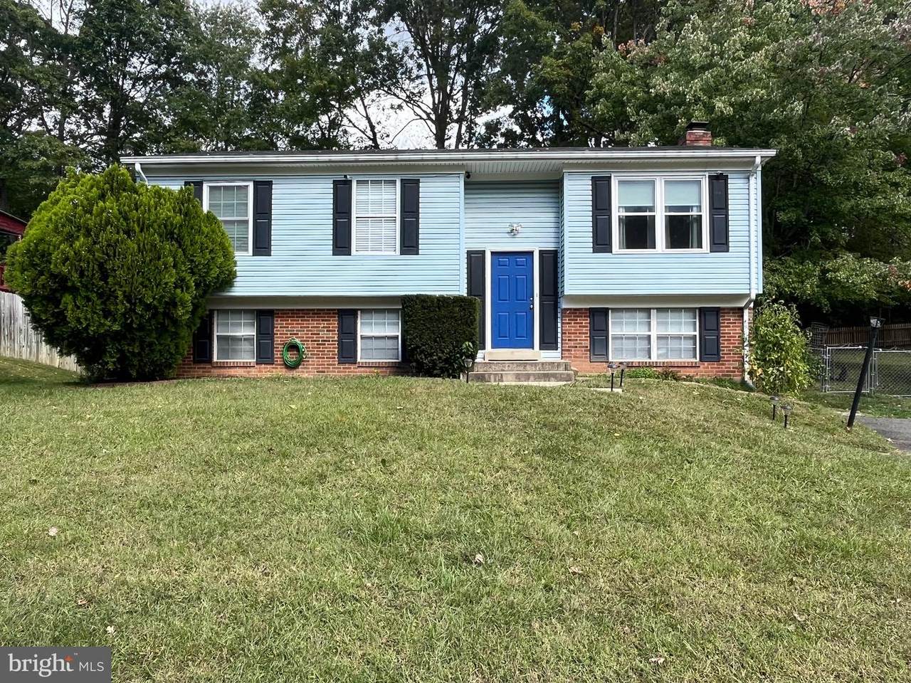 5596 Shannon Court - Photo 1