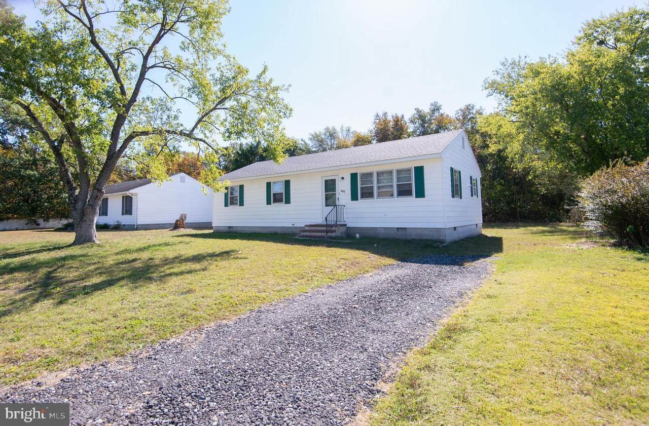 203 Bernard Avenue - Photo 1