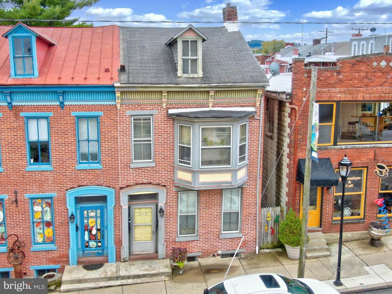 254 Philadelphia Street - Photo 1