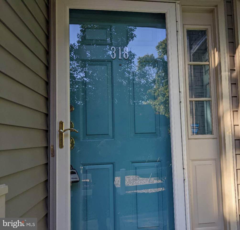 318 Brickhouse Road - Photo 1