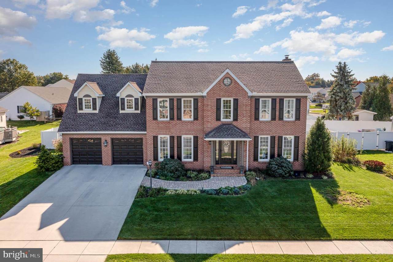 421 Dart Drive - Photo 1