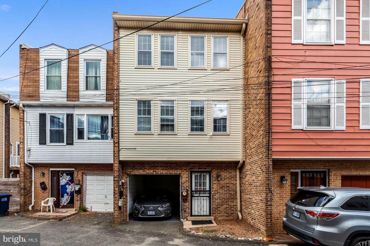 1902 Curtis Court - Photo 1