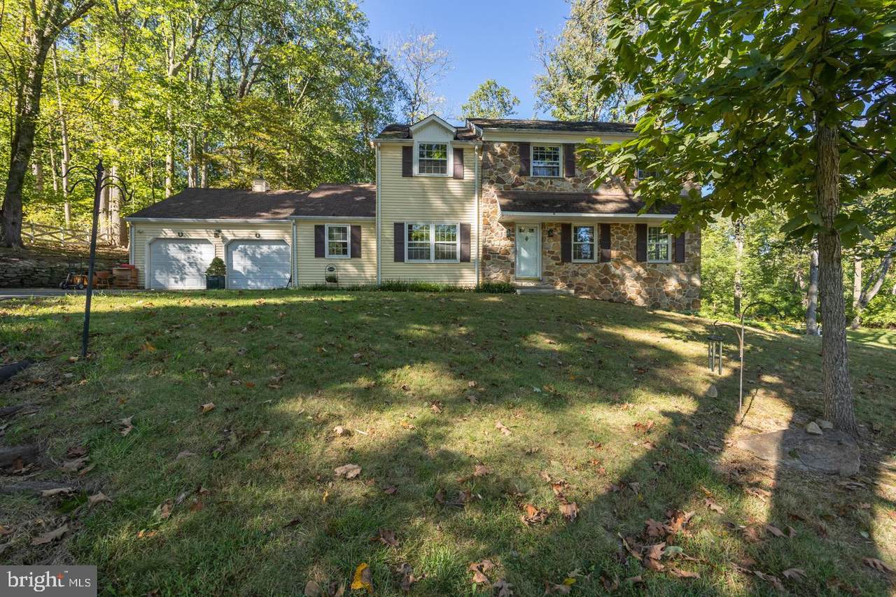 60 Henderson Lane - Photo 1