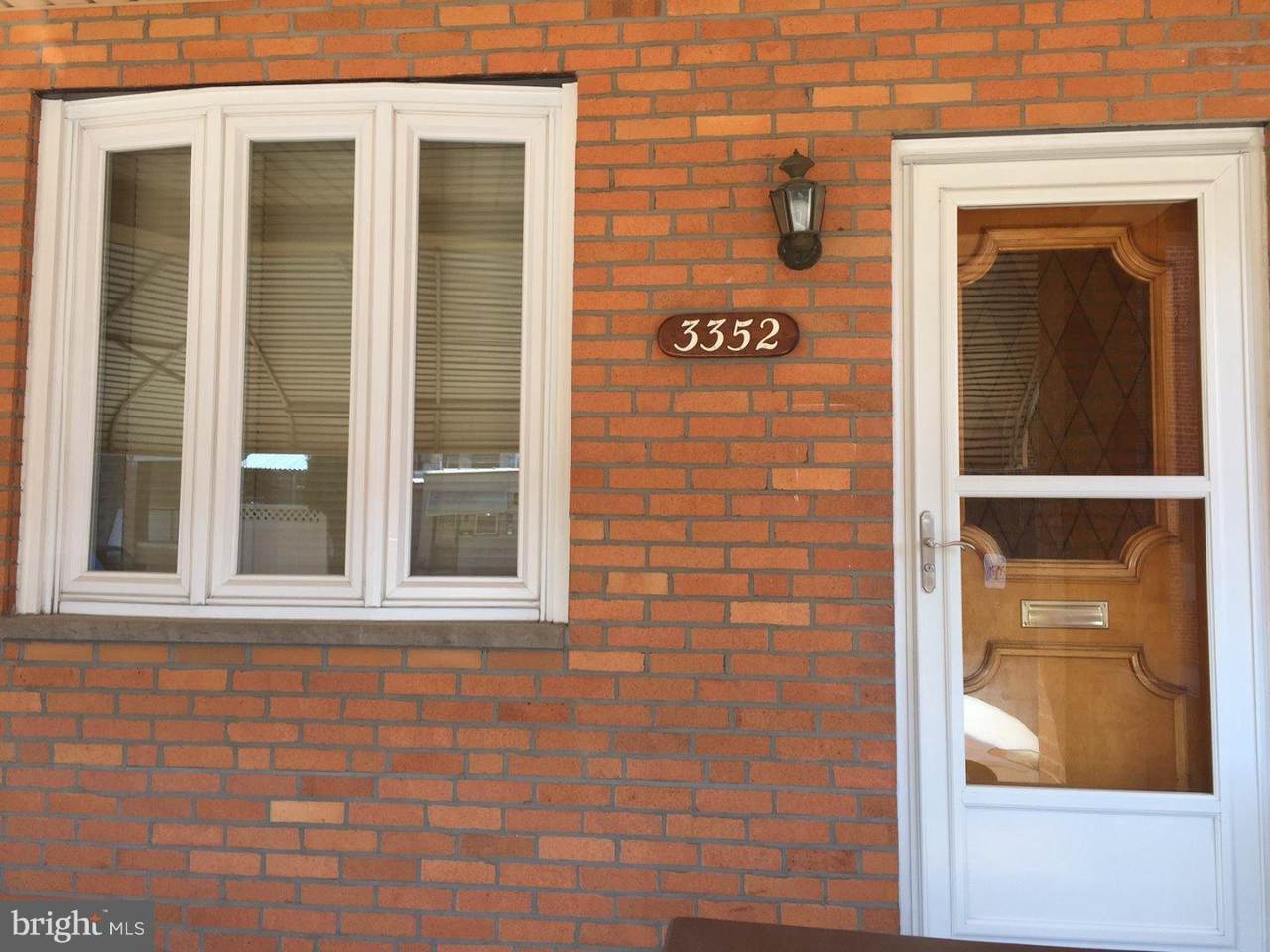 3350-52 Thompson Street - Photo 1