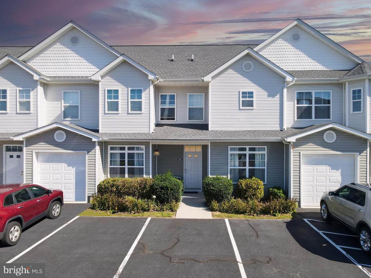 34703 Villa Circle - Photo 1