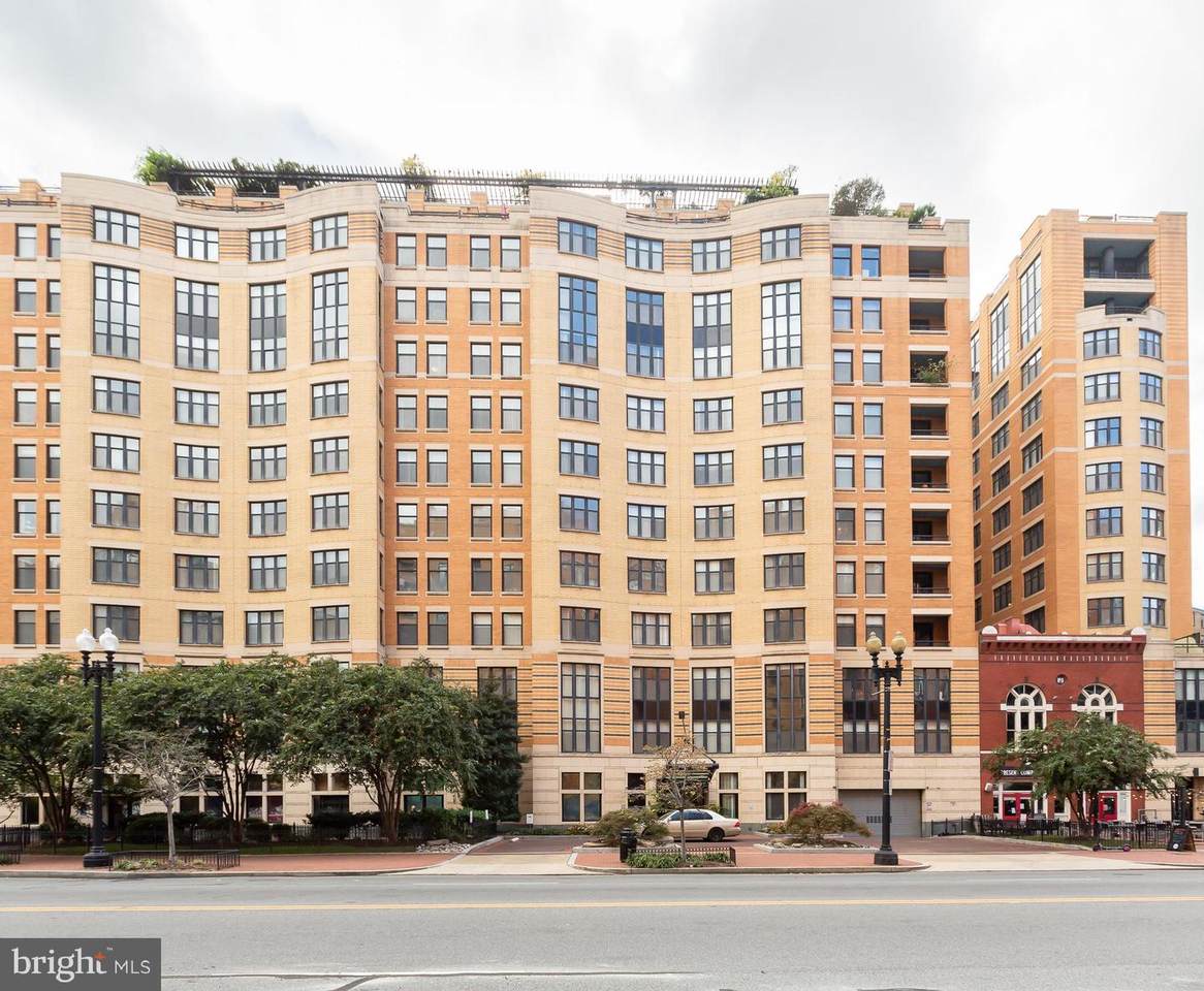 400 Massachusetts Avenue - Photo 1