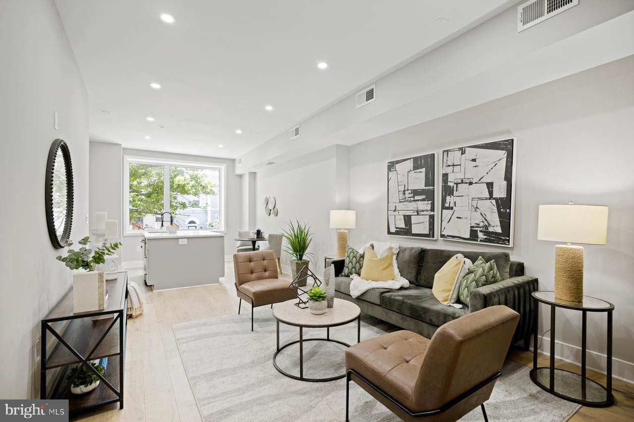 207 Florida Avenue - Photo 1