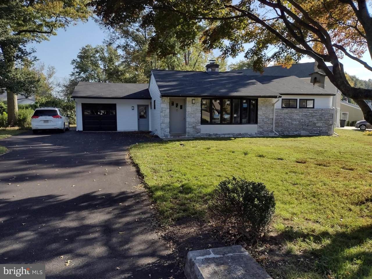 33 Hilltop Road - Photo 1