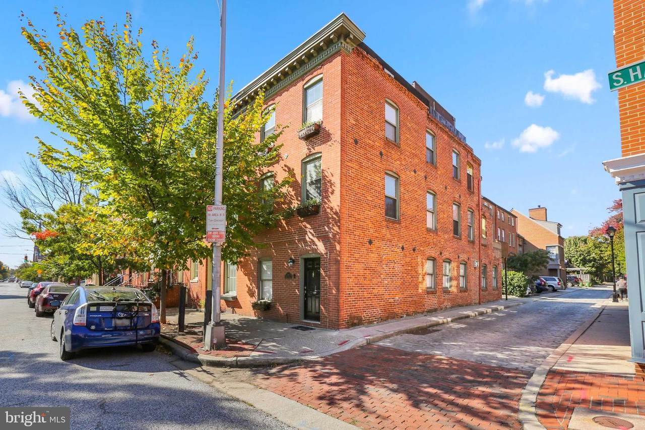 714 Hanover Street - Photo 1
