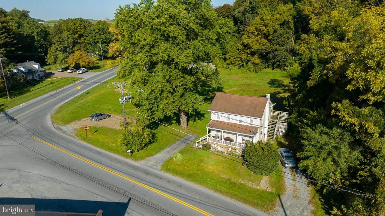 1416 Beaver Valley Pike - Photo 1