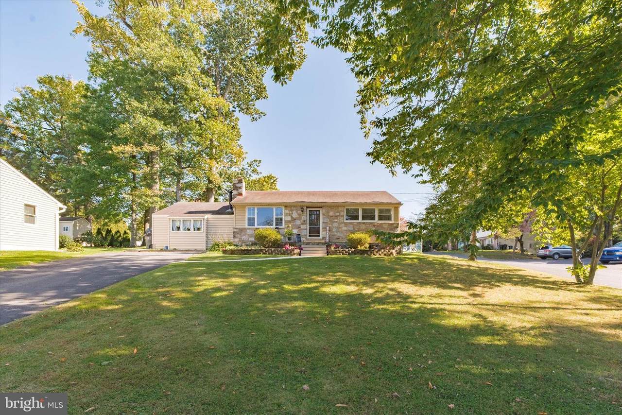 1801 Hills Avenue - Photo 1