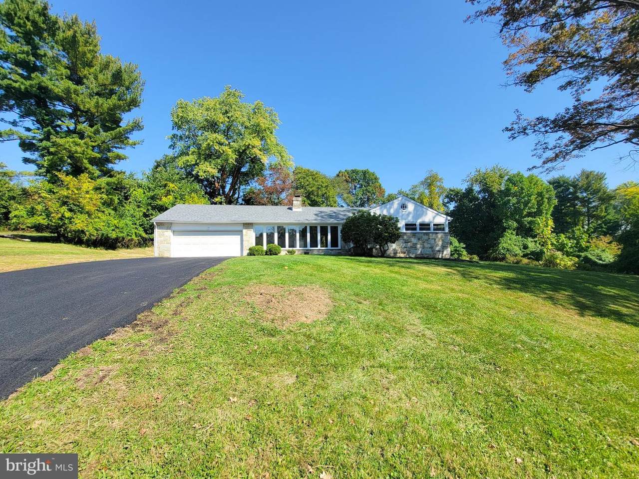 8101 Newbold Lane - Photo 1