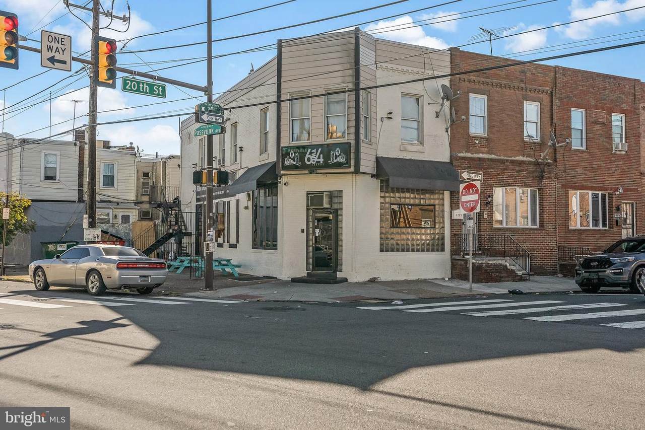 1940 Passyunk Avenue - Photo 1