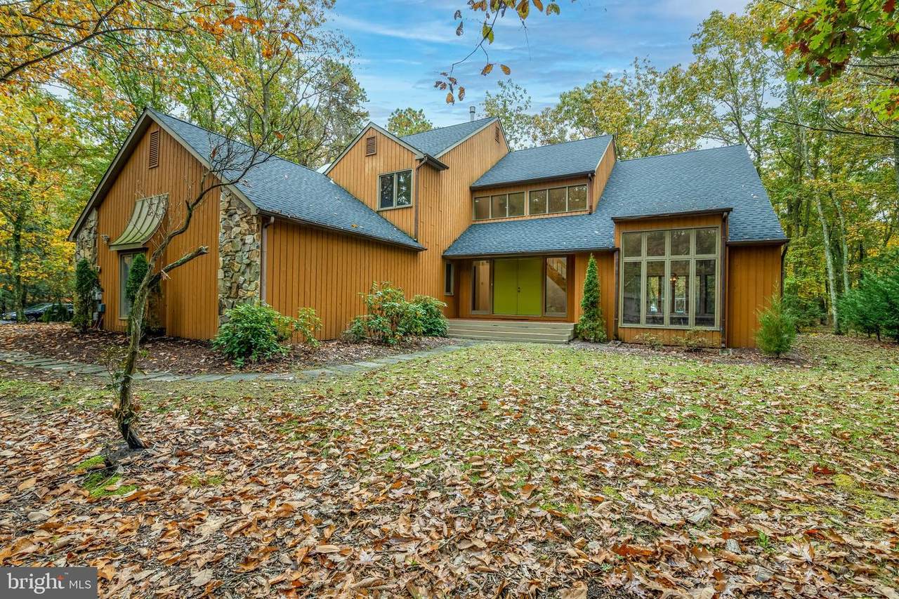 1 Woodlake Court - Photo 1