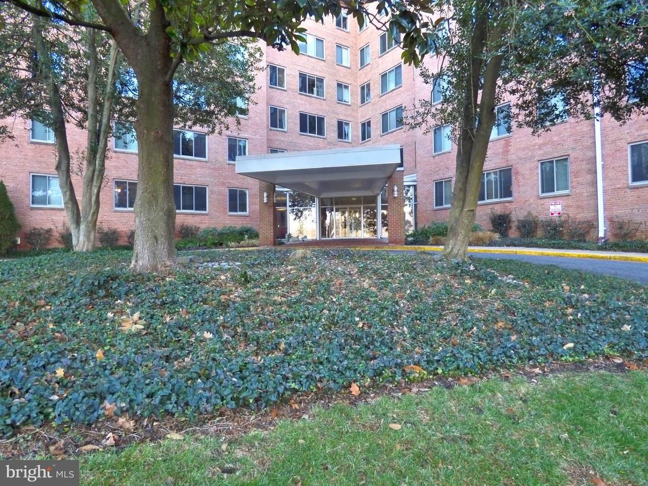 3000 Spout Run Parkway - Photo 1